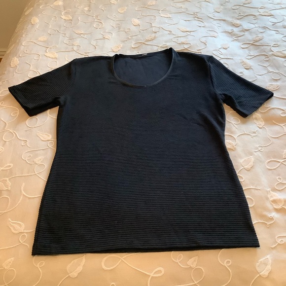 Tops - Athletic top!